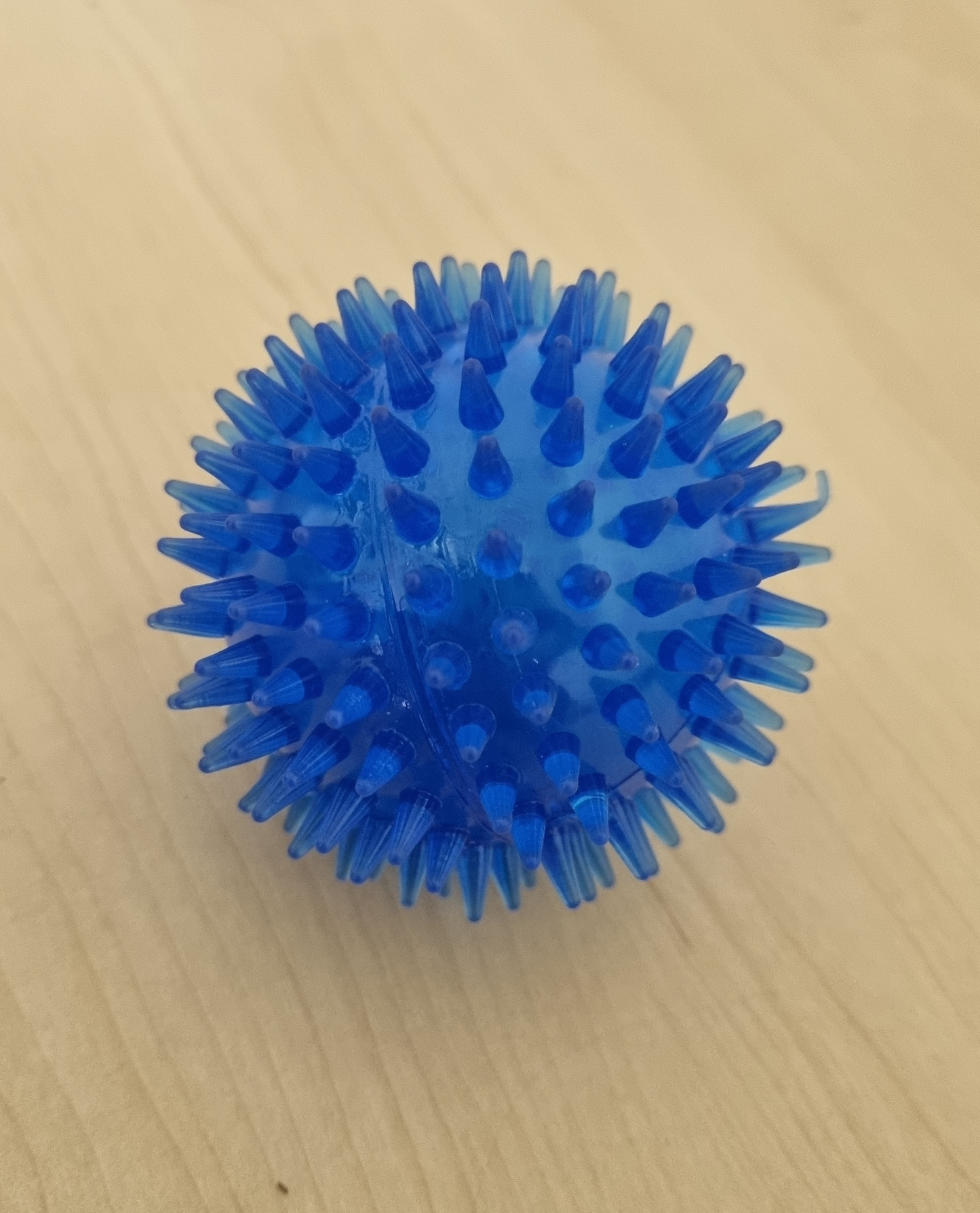 Dog Ball Squeeck - Blue Spikes