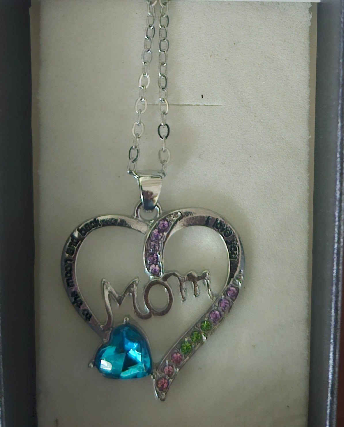 Necklace - MOM