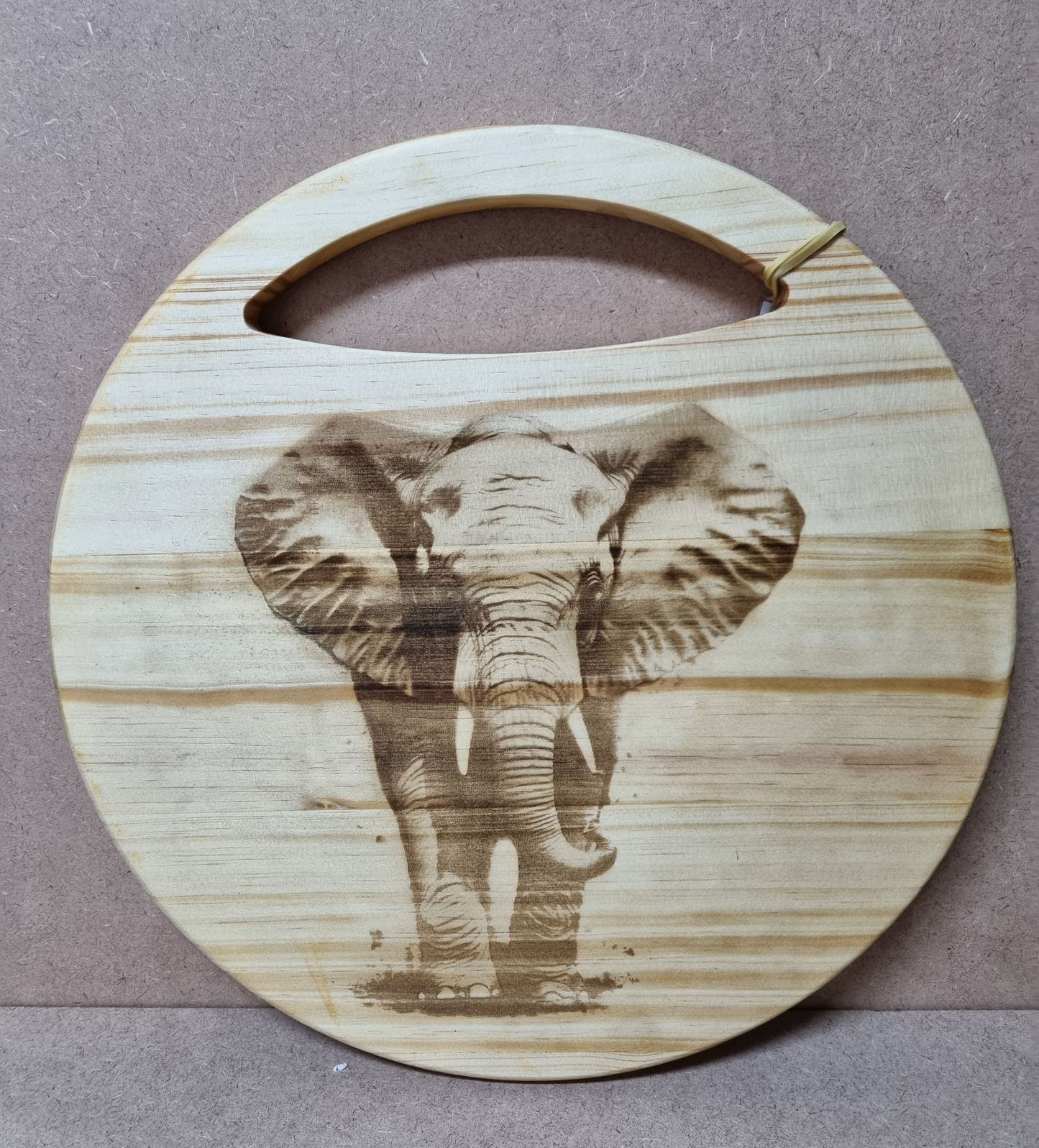 Wood Serving/Cutting Board - Pine - Elephant