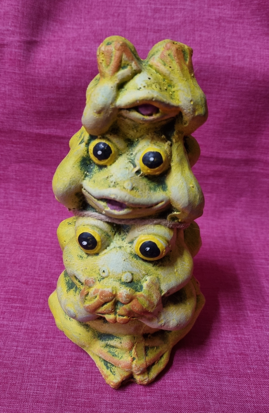 Cement Ornament - 3 Wise Frogs